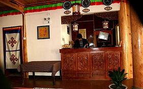 Shangri La Tibetan Family Inn  4*