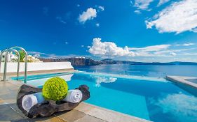 Santorini Secret Suites And Spa 5*