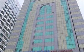 Abu Dhabi Plaza Hotel Apartments 4*