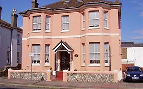The Moorings Guest House Worthing