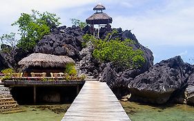 Sangat Island Dive Resort Coron