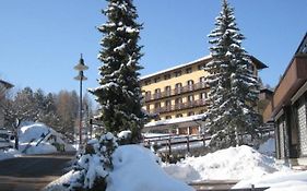 Hotel Des Alpes Folgaria