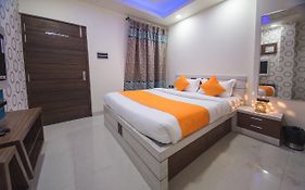Hotel Arjun International Lucknow 3* India