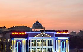 Rg Royal Hotel Bangalore 4* India