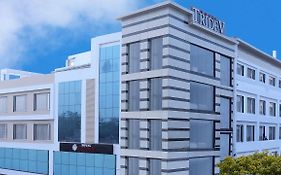 Tridev Hotel Varanasi 4*