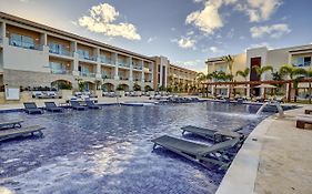 Hideaway At Royalton Punta Cana, An Autograph Collection All-inclusive Resort & Casino, Adults Only  5*