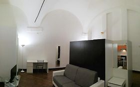 Farolfi Apartments Palazzo Pallavicini