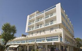 Hotel Igea Spiaggia  3*