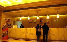 Super 8 Hotel Shanghai Xu Jia Hui