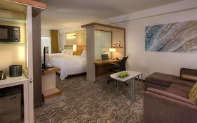 Springhill Suites Anchorage University Lake 3*