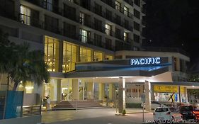 Pacific Hotel  4*