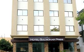 Hotel Gulmohar Pride Ahmednagar 2*