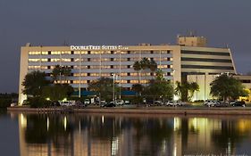 Doubletree By Hilton Tampa Rocky Point Waterfront