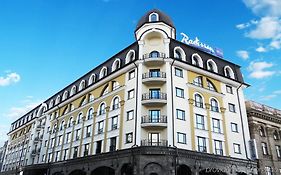 Radisson Blu Hotel, Kyiv Podil City Centre 4*