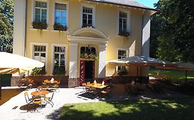 Hotel Villa Wirtshaus Köpenick  3*
