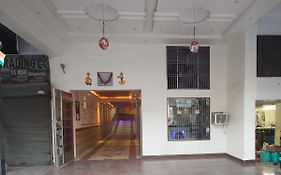 Hotel Govinda Royal Kanpur
