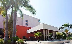 Holiday Inn Ixtapa
