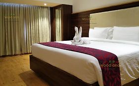 Arcot Woodlands Hotel Cuddalore 3*