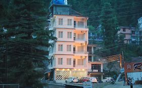 Triund Hotel Dharamshala 3*