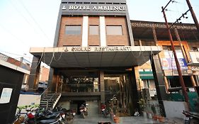 Hotel Ambience Jhansi 3*