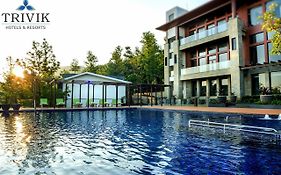 Trivik Hotels & Resorts, Chikmagalur  5* India
