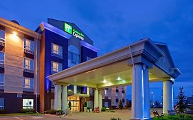 Holiday Inn Express Airdrie 3*