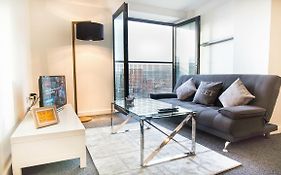 Modern 2Bed City Apartment - Lusso Management