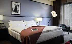 Hotel The George  4*