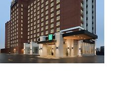 Quality Hotel And Suites Toronto Airport