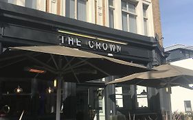 Publove @ The Crown, Battersea photos Exterior