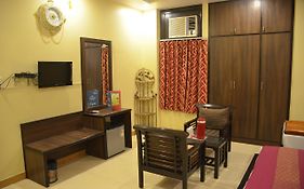 Hotel Jinendra Inn Jaipur 2*