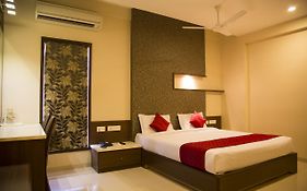 Sri Sakthi Hotel Tirupur 3*