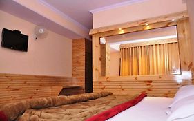 Hotel Shimla Holiday Inn 2*