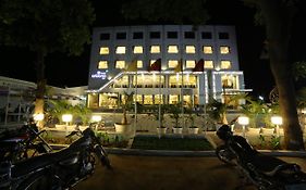 Hotel Arizona Inn Anand India