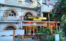 Motel Divine International Roorkee 3* India