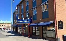 Grand Hotell  3*
