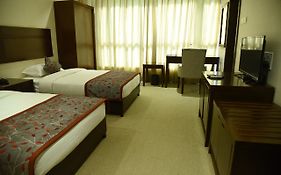 Viz Park Hotel Anand 3* India