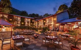 Naini Retreat Hotel In Nainital 4*