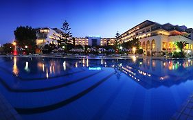 Riviera Hotel - Family And Couples Only  4*
