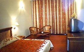 Hotel Marc Royale Zirakpur