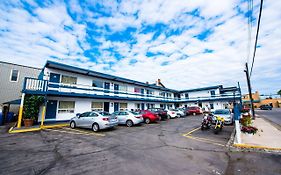 Niagara Parkway Court Motel