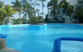 Nirvana Hostel Cancun