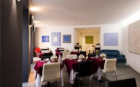 Alfama Lisbon Lounge Suites