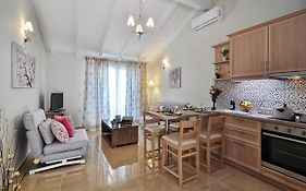 Mazis Apartments Agios Gordios 3*