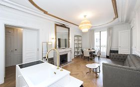 Champs Elysees - Lincoln Appartements