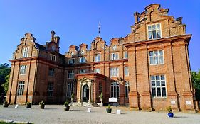 Broome Park Golf And Country Club Hotel