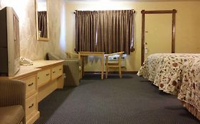 Budget Host Longhorn Motel Byers Co