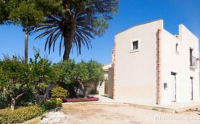 Casolare Nelle Saline Bed And Breakfast 3*