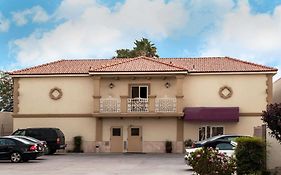 Knights Inn And Suites Bakersfield 3*