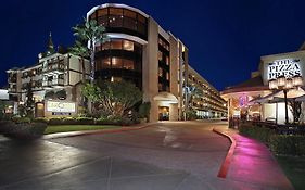 Carousel Hotel Anaheim Ca